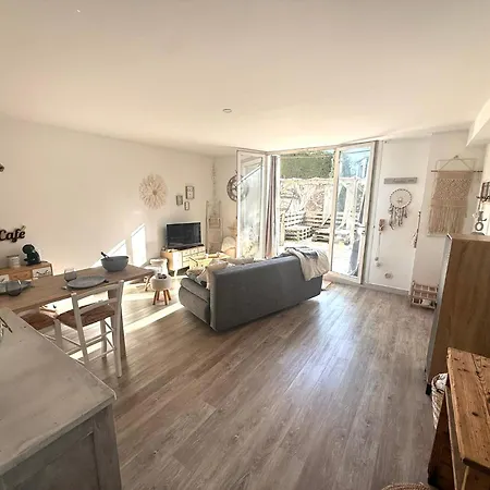 شقة Paillotte Bambou-montpellier Centre 10minutes - 35m2 Terrasse- Parking *